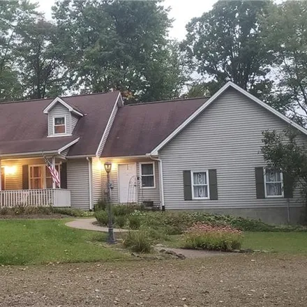 Buy this 3 bed house on 15945 Old State Road in Middlefield Township, OH 44062