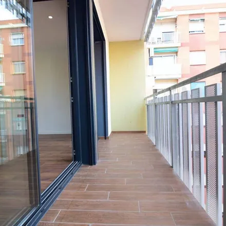 Image 4 - Carrer de Sardenya, 549, 08024 Barcelona, Spain - Apartment for rent