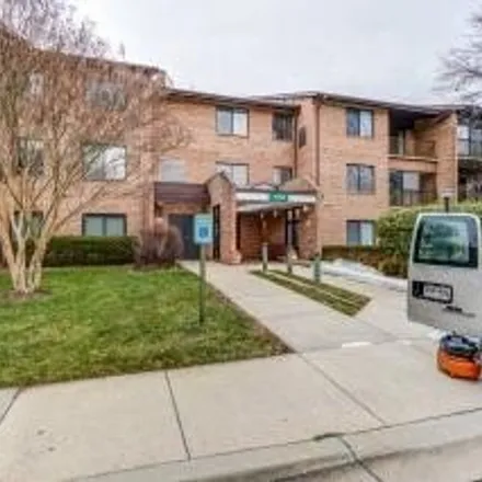 Image 2 - 15300 Pine Orchard Drive, Leisure World, Montgomery County, MD 20906, USA - Apartment for rent