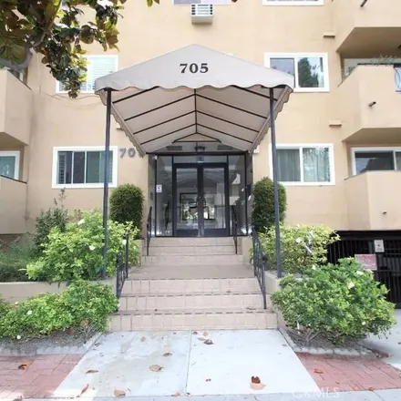 Rent this 2 bed apartment on 723 Westmount Drive in West Hollywood, CA 90069