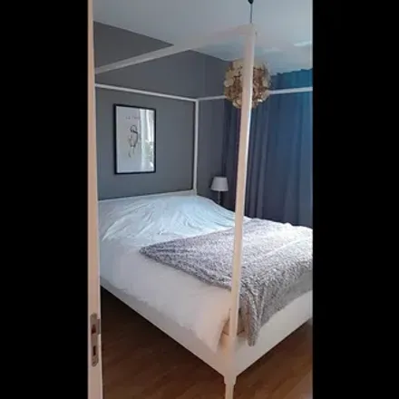 Rent this 1 bed room on Enskedevägen in 122 63 Enskede, Sweden