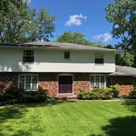 Buy this 4 bed house on 18564 Bennett Road in North Royalton, OH 44133