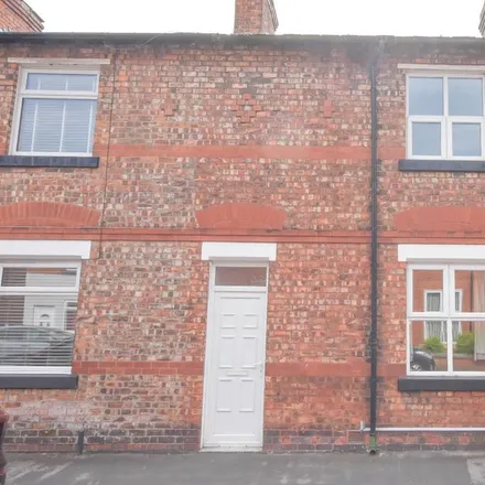 Rent this 2 bed townhouse on Holme Terrace in Wigan, WN1 2HG