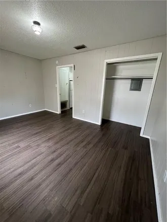 Image 2 - 202 Hinton Street, Three Rivers, Live Oak County, TX 78071, USA - Apartment for rent