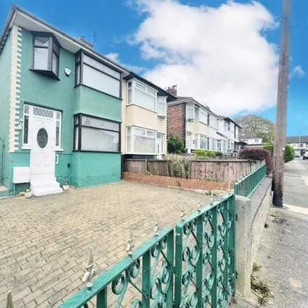 Buy this 3 bed duplex on Richland Road in Liverpool, L13 7BS
