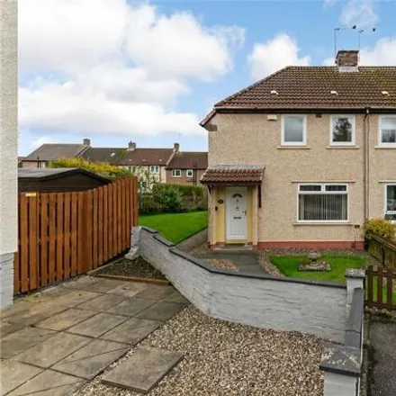 Buy this 2 bed duplex on Valley Gardens in Kirkcaldy, KY2 6AT