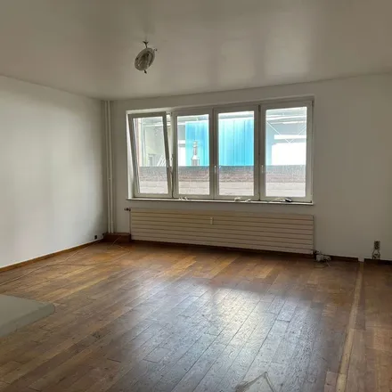 Rent this 1 bed apartment on Place de l'Opéra in 4000 Grivegnée, Belgium