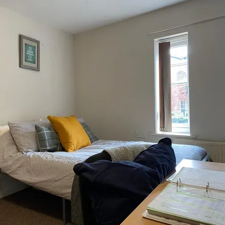 Rent this 4 bed apartment on Lincoln College in Monks Road, Lincoln