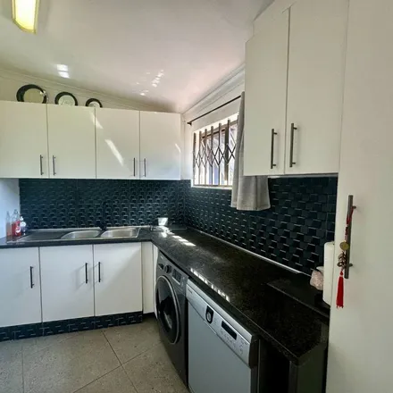 Rent this 3 bed apartment on unnamed road in uMhlathuze Ward 1, Richards Bay