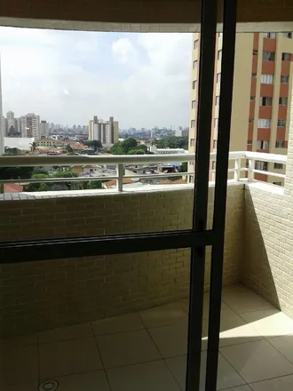 Rent this 2 bed apartment on São Paulo in Parque São Jorge, BR