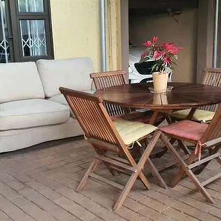 Rent this 4 bed apartment on Marie Street in Linmeyer, Johannesburg
