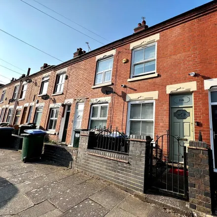 Rent this 3 bed townhouse on 104 Westwood Road in Coventry, CV5 6GD