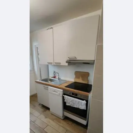 Rent this 1 bed apartment on Cenon in Gironde, France