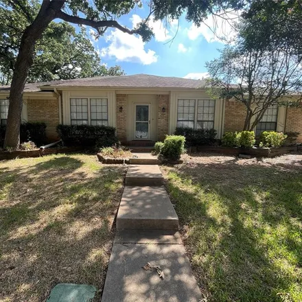 Rent this 3 bed house on 2604 Cloud Court in Arlington, TX 76017