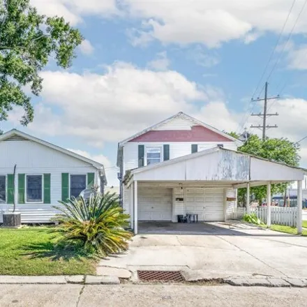 Buy this 2 bed house on 1087 Dunn Street in Houma, LA 70360
