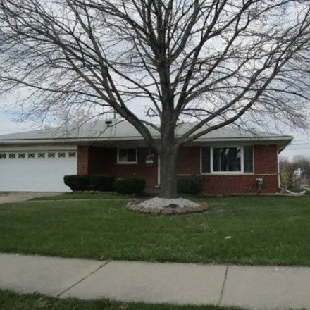 Buy this 3 bed house on 26894 Evelyn Avenue in Center Line, Macomb County