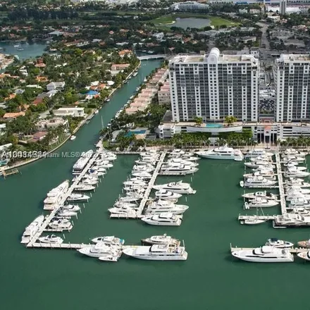 Rent this 2 bed condo on The Advantaged Yacht Charters in 1800 Purdy Avenue, Miami Beach