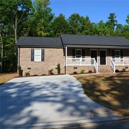 Rent this 2 bed condo on 3839 Lee Moore Road in Lincoln County, NC 28650