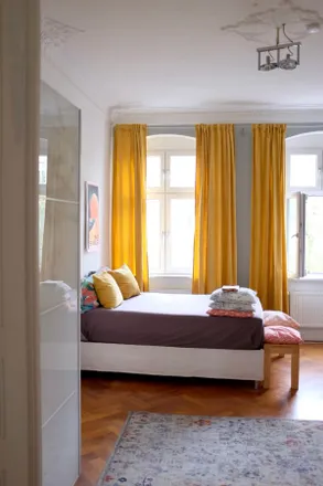 Rent this 4 bed apartment on Platform in Birkenstraße 44, 10551 Berlin