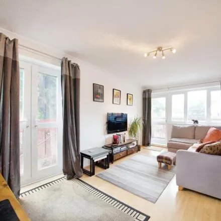 Image 3 - Marsalis House, Rainhill Way, Bromley-by-Bow, London, E3 3EF, United Kingdom - Apartment for sale