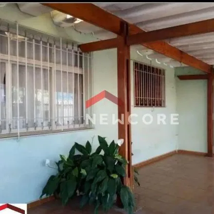 Buy this 3 bed house on Avenida Doutor Timoteo Penteado 3674 in Vila Galvão, Guarulhos - SP