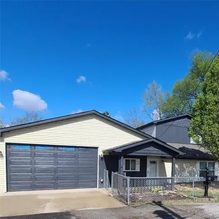 Buy this 3 bed house on 4089 Kaseberg Ln in Granite City, Illinois