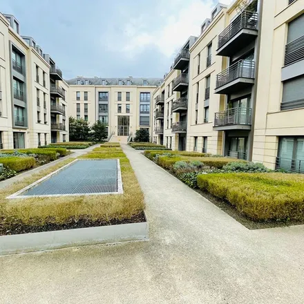 Rent this 2 bed apartment on 4 Route de Saint-Cyr in 78000 Versailles, France