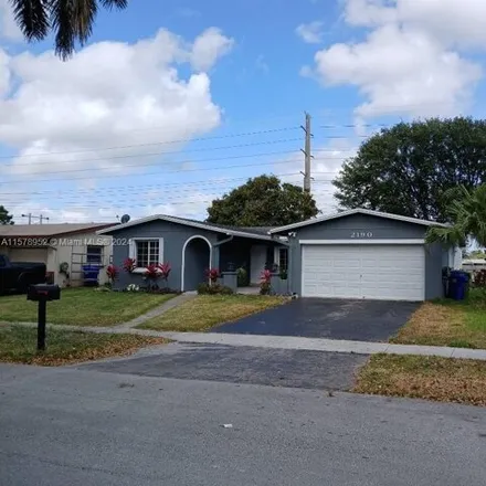Image 4 - 2190 Nw 91st Ter, Pembroke Pines, Florida, 33024 - House for sale