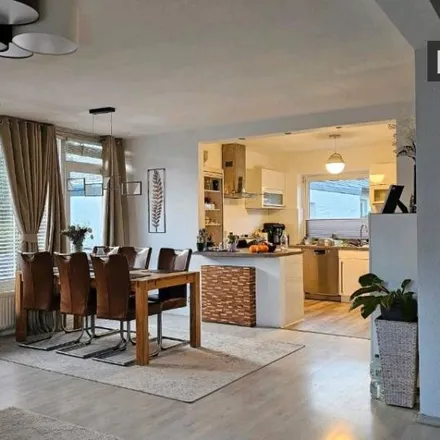 Rent this 5 bed apartment on Heimgarten 30 in 22399 Hamburg, Germany