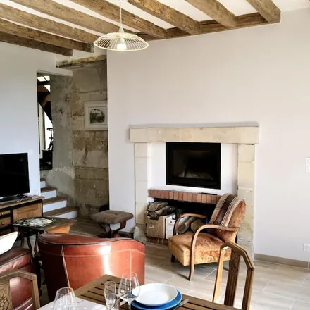 Rent this 5 bed house on 37500 La Roche-Clermault