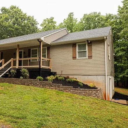 Buy this 3 bed house on 102 Warner Road in Campbell County, VA 24504
