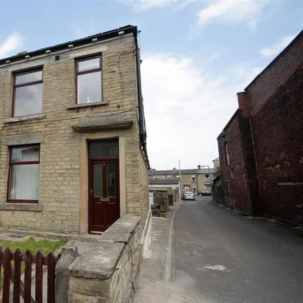 Rent this 2 bed house on 6 Victoria Place in Rastrick, HD6 1HJ
