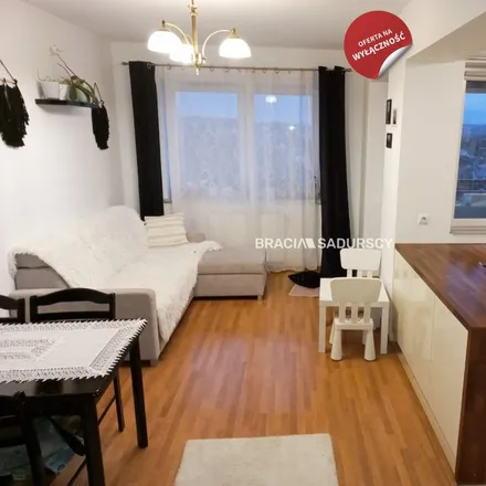Buy this 3 bed apartment on Os. Mistrzejowice Nowe 01 in Generała Leopolda Okulickiego, 31-640 Krakow