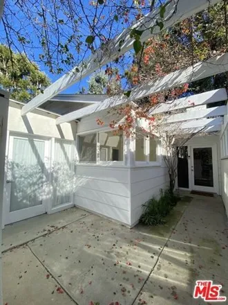 Image 4 - 808 Bienveneda Avenue, Los Angeles, CA 90272, USA - House for rent