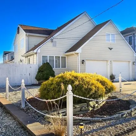 Buy this 3 bed house on 76 Pershing Boulevard in Lavallette, Ocean County