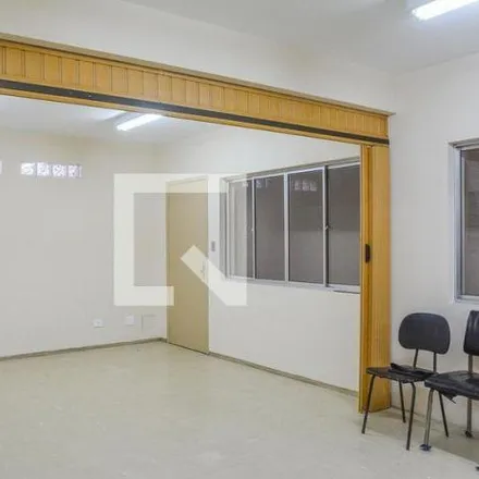 Rent this 6 bed house on Rua Amadeo Paulino Vallerio in Santa Terezinha, São Bernardo do Campo - SP
