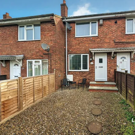 Buy this 2 bed townhouse on Hunmanby Primary School in Priest Close, Hunmanby
