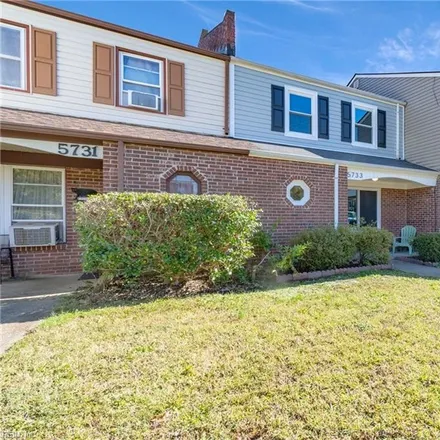 Image 2 - 5772 West Hastings Arch, Hollywood, Virginia Beach, VA 23462, USA - Townhouse for sale