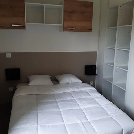 Rent this 1 bed apartment on 49 la Tenière in 44160 Sainte-Reine-de-Bretagne, France