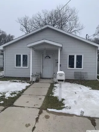 Buy this 4 bed house on 1666 North Pennsylvania Avenue in Mason City, IA 50401