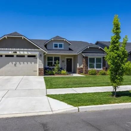 Buy this 4 bed house on Southwest Majestic Avenue in Redmond, OR 97756