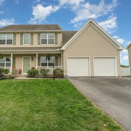 Buy this 5 bed house on Schoolhouse Lane in Windsor, York County
