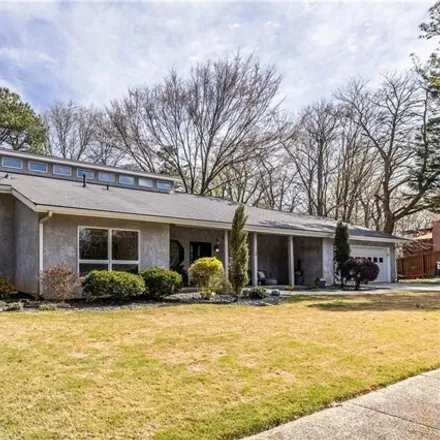 Image 1 - 70 Chief Matthews Road, Decatur, GA 30030, USA - House for sale