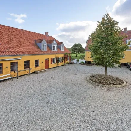 Rent this 3 bed apartment on Hulerødgård in Horserød Byvej 4A, 3000 Helsingør