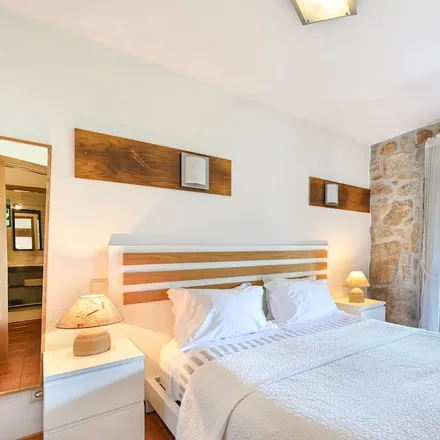 Rent this 2 bed house on 4970-140 Distrito de Portalegre