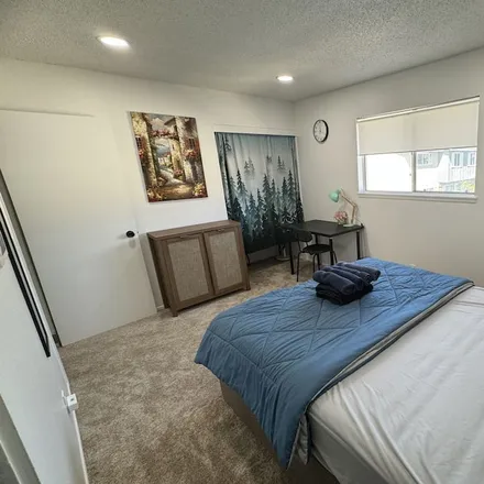 Image 3 - Huntington Beach, CA - Townhouse for rent