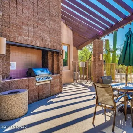 Image 2 - 6655 North Cayyon Crest Drive, Catalina Foothills, AZ 85750, USA - Condo for rent