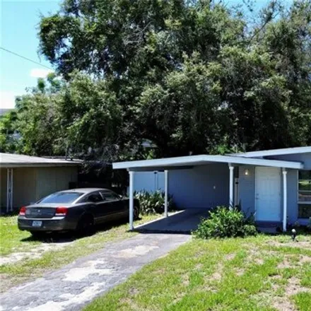 Buy this 2 bed house on 5180 Kapok Drive in New Port Richey, FL 34652