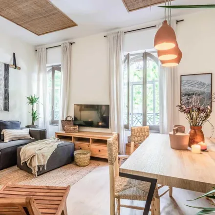 Rent this 2 bed apartment on Café de Zine in Calle del General Pardiñas, 32