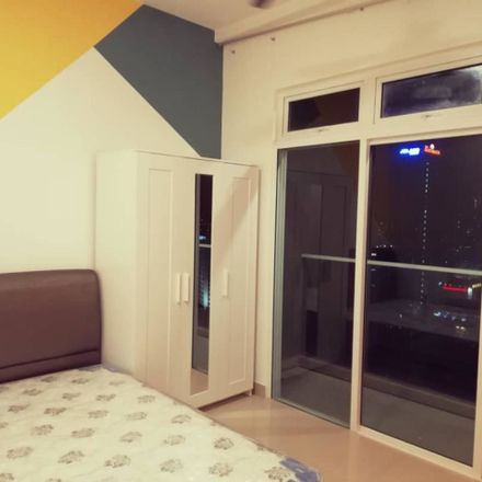 Rent this 1 bed apartment on New York Hotel in Jalan Dato Abdullah Tahir, Century Garden
